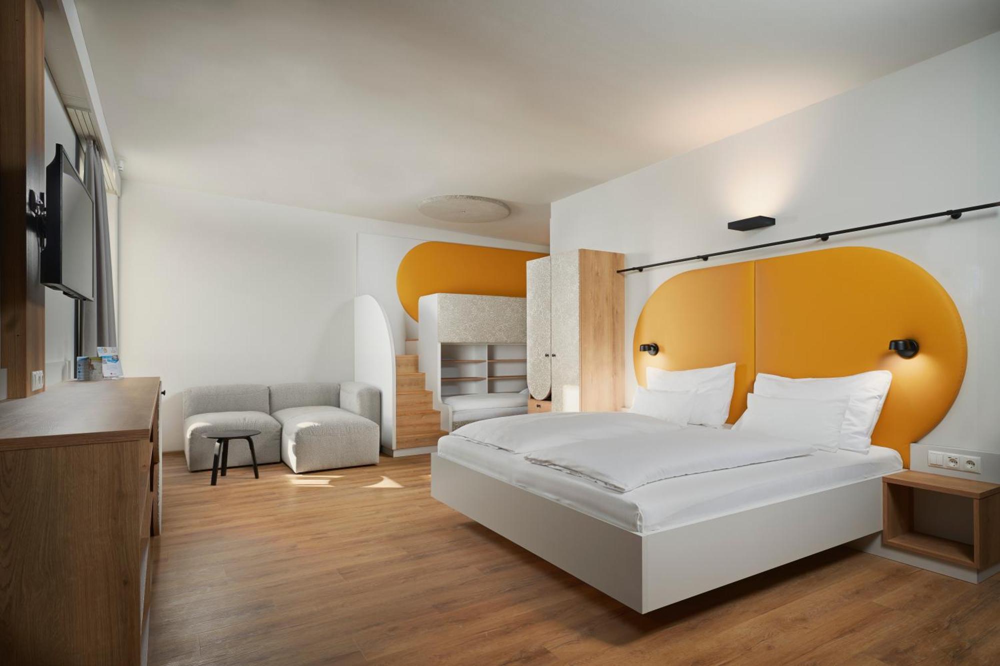 Deluxe Quadruple Room